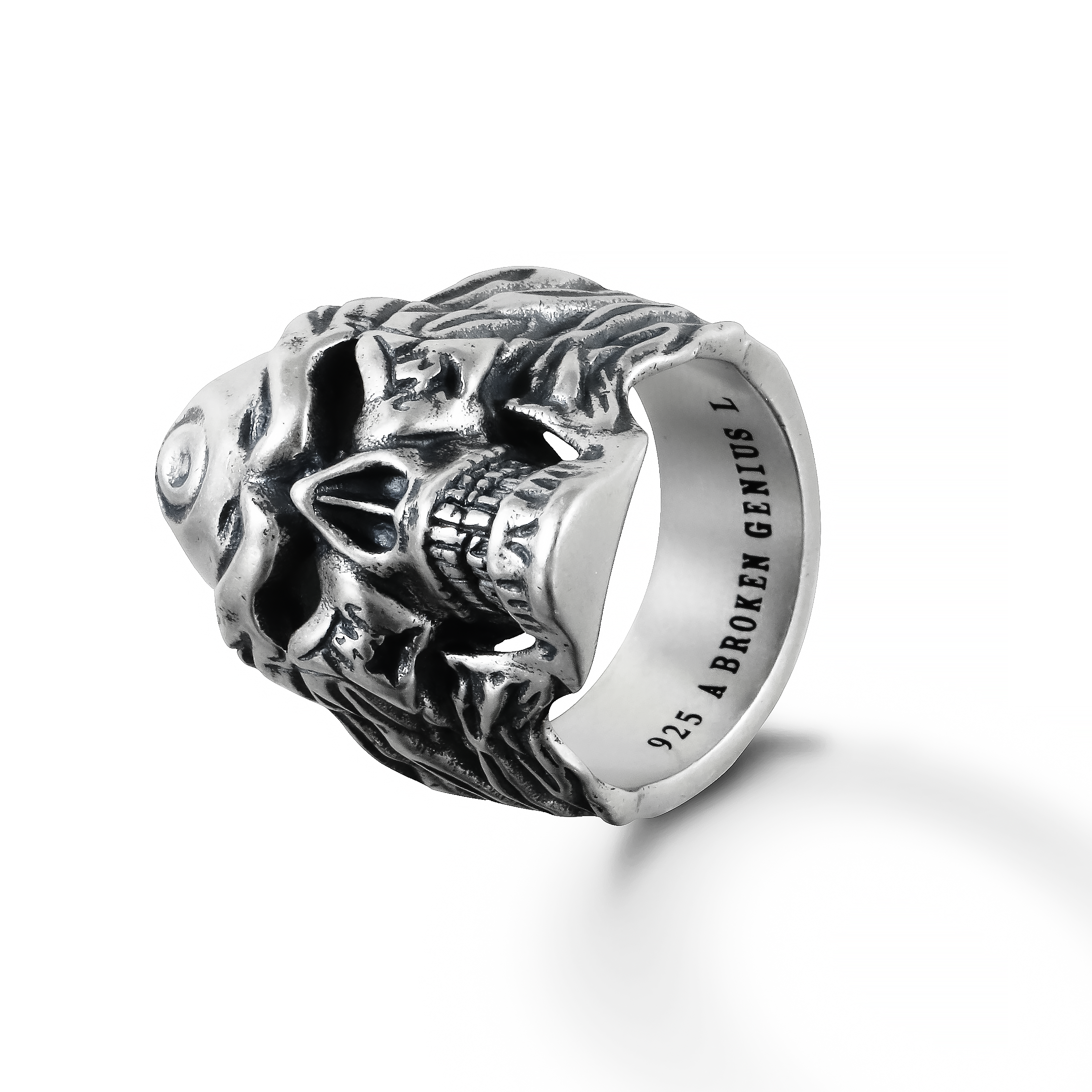 Wild Edge Skull Ring |  art05